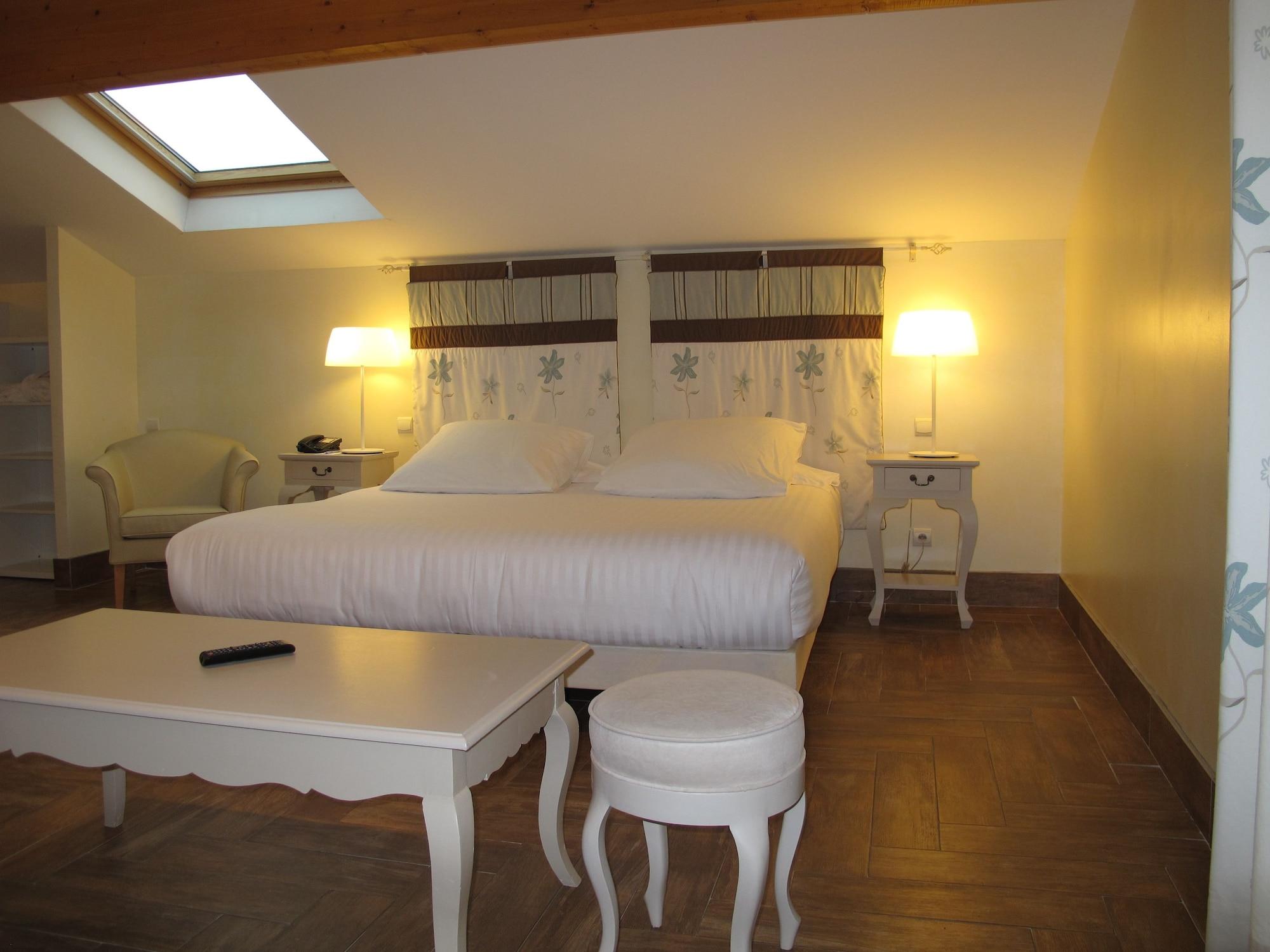 Hotel Sanary, Soleil Et Jardin - Renovation Hiver 2024-25 Exterior foto