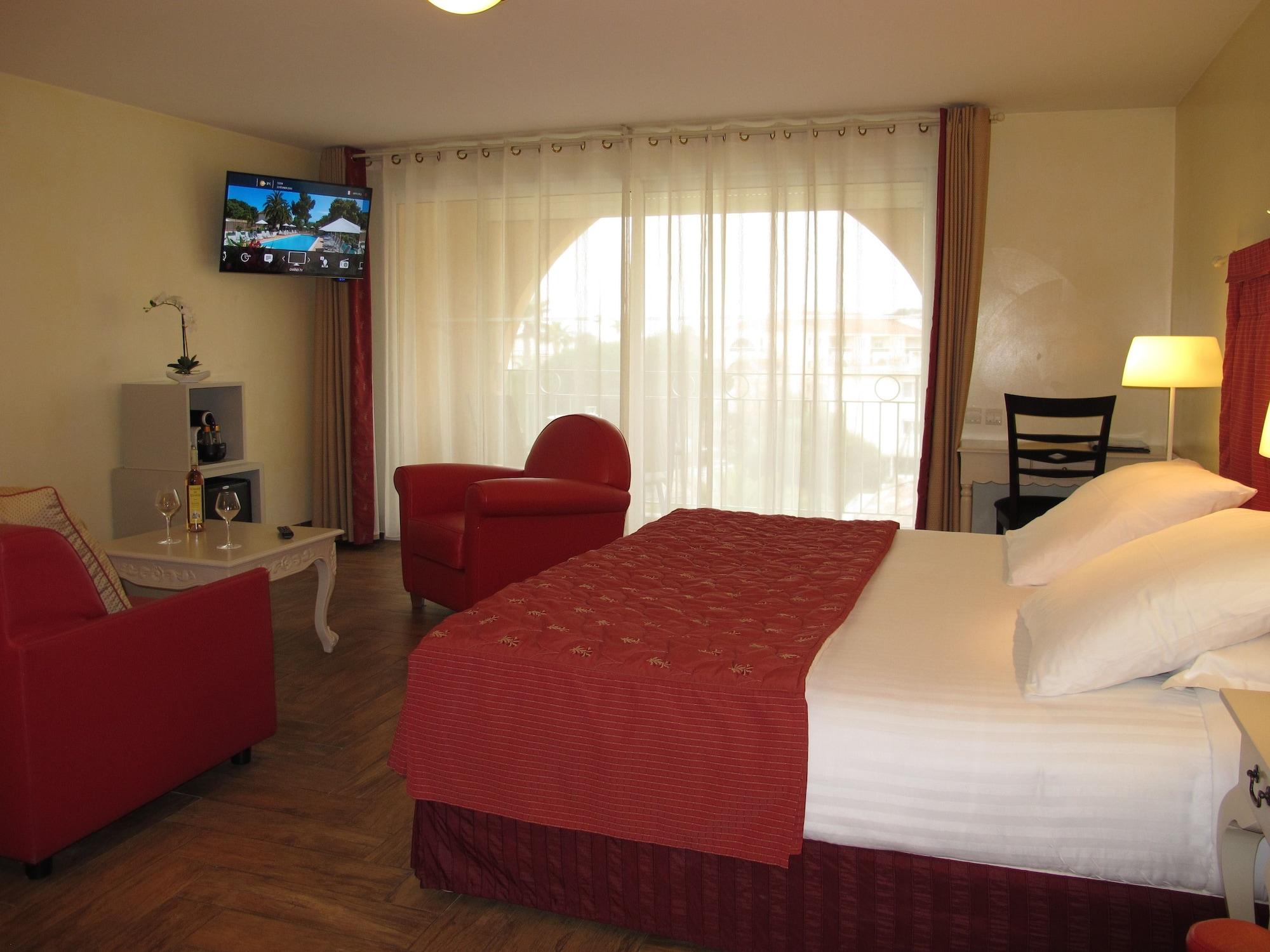 Hotel Sanary, Soleil Et Jardin - Renovation Hiver 2024-25 Exterior foto