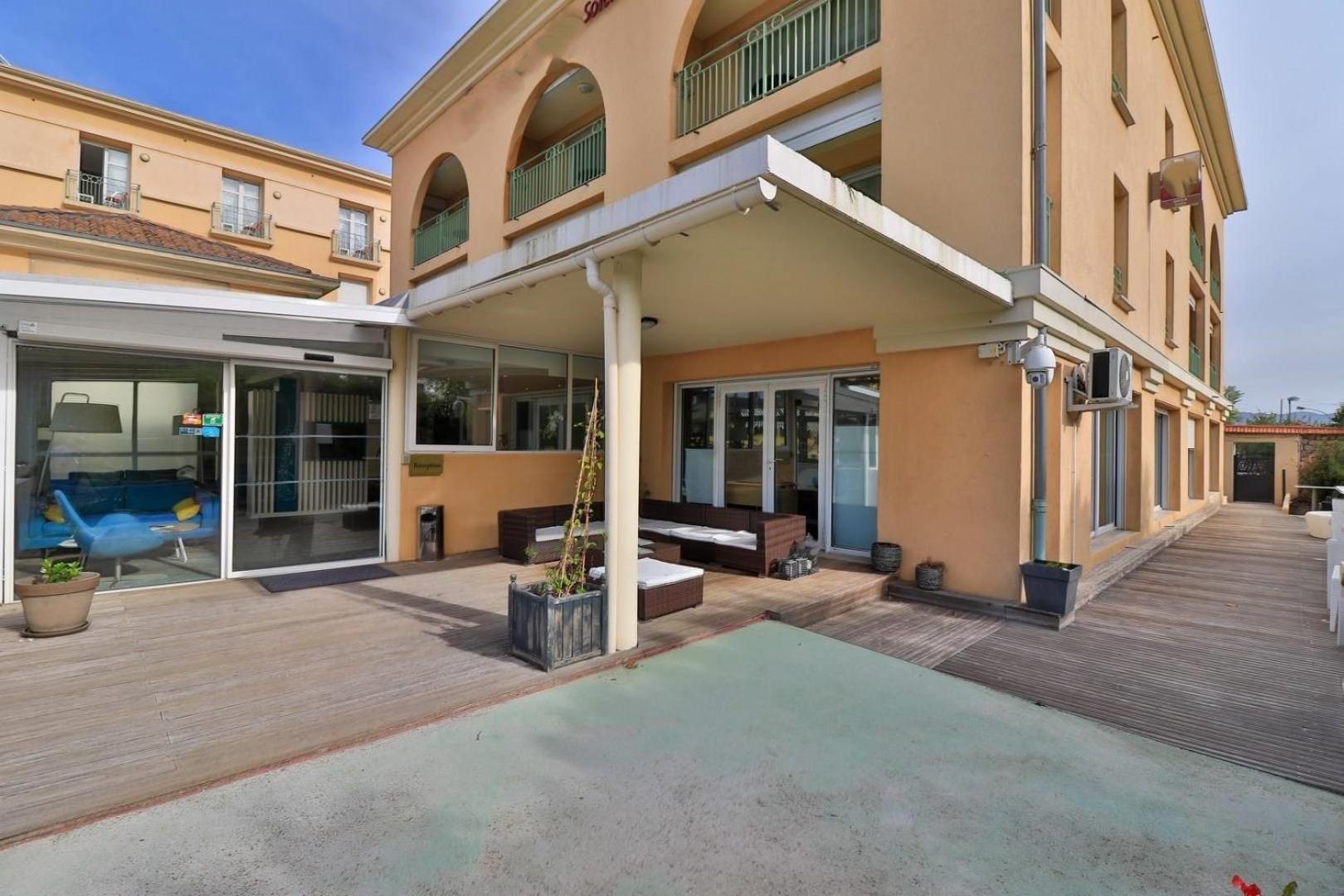 Hotel Sanary, Soleil Et Jardin - Renovation Hiver 2024-25 Exterior foto