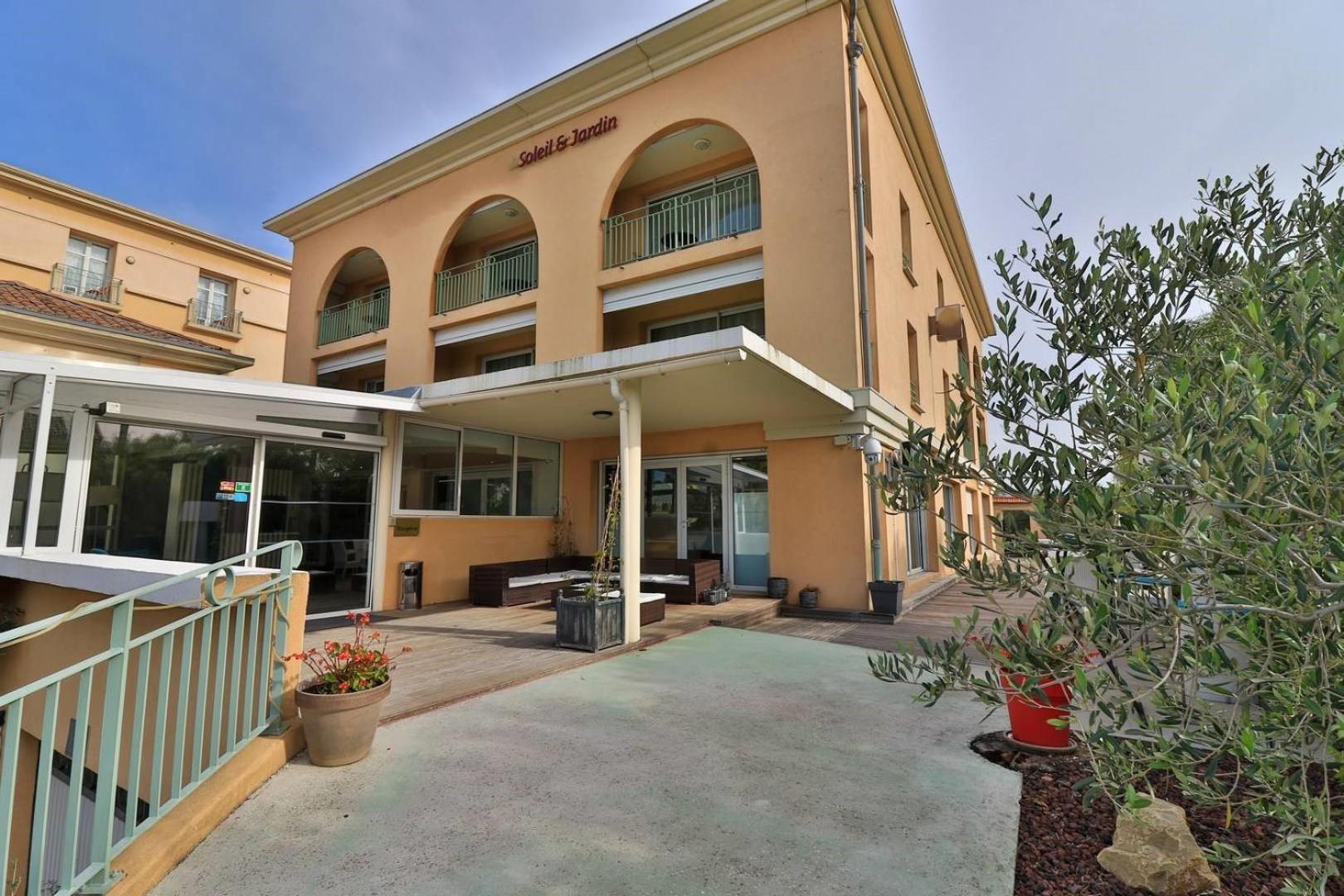 Hotel Sanary, Soleil Et Jardin - Renovation Hiver 2024-25 Exterior foto