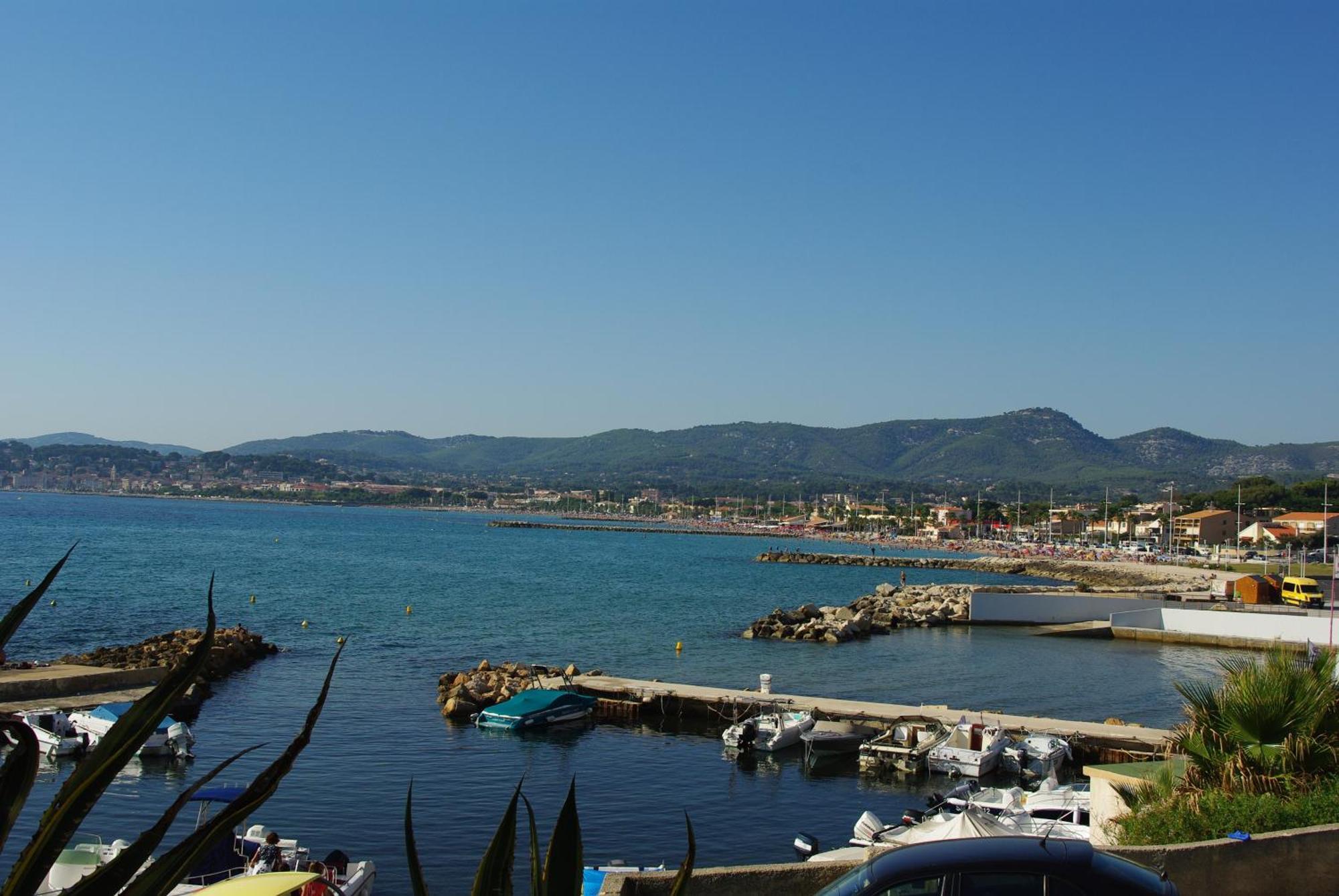 Hotel Sanary, Soleil Et Jardin - Renovation Hiver 2024-25 Exterior foto