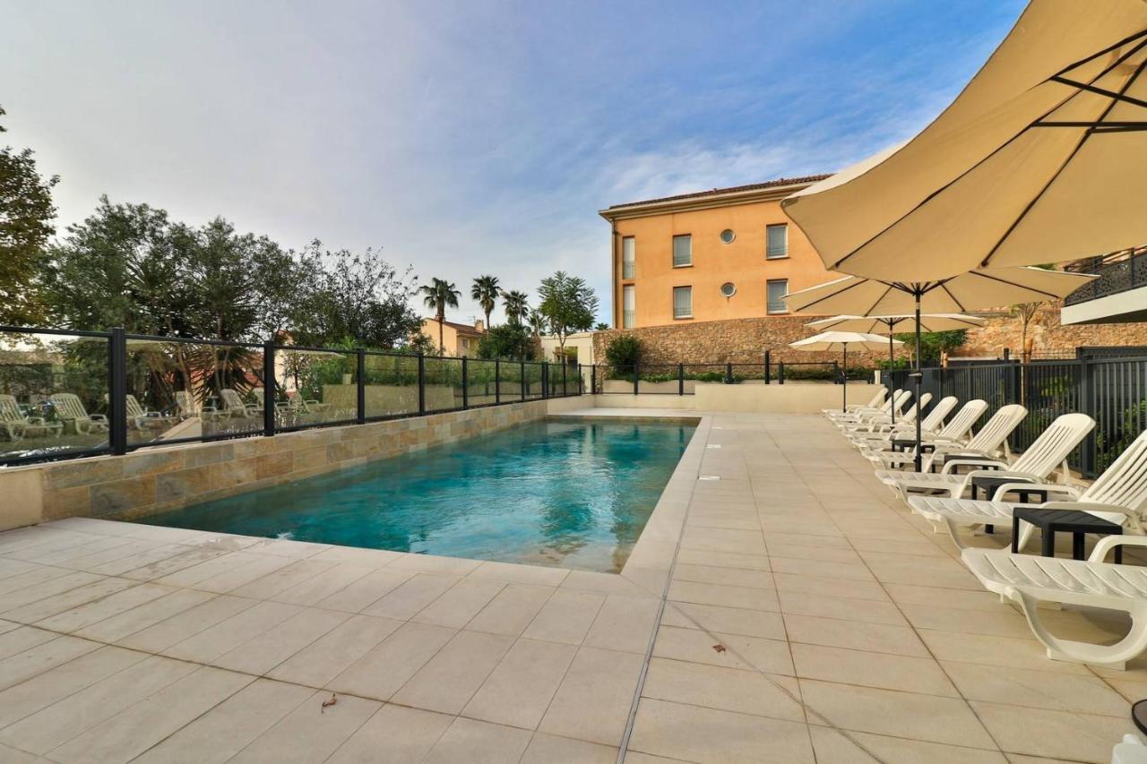 Hotel Sanary, Soleil Et Jardin - Renovation Hiver 2024-25 Exterior foto